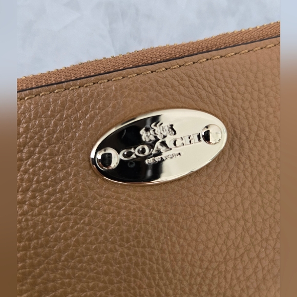 Coach Bag - Picture 7 of 10